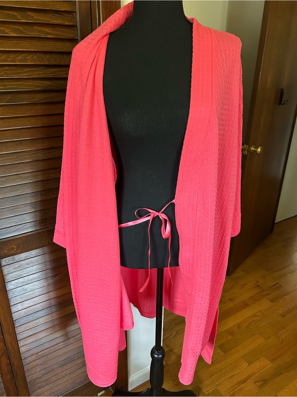 Waffle Knit Women's Robe - Picture 5 of 7